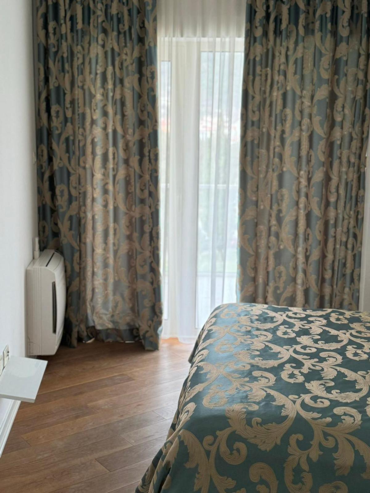 Apartman Anna Tre Canne Budva Exteriör bild