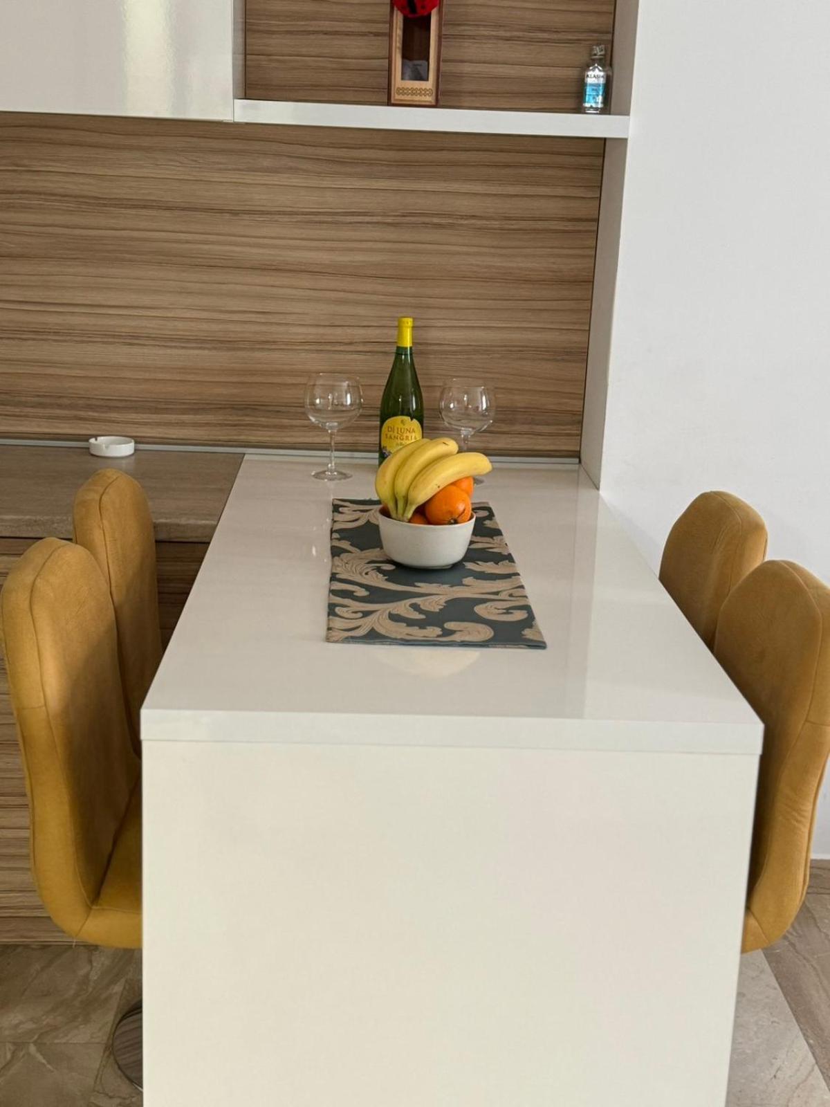 Apartman Anna Tre Canne Budva Exteriör bild