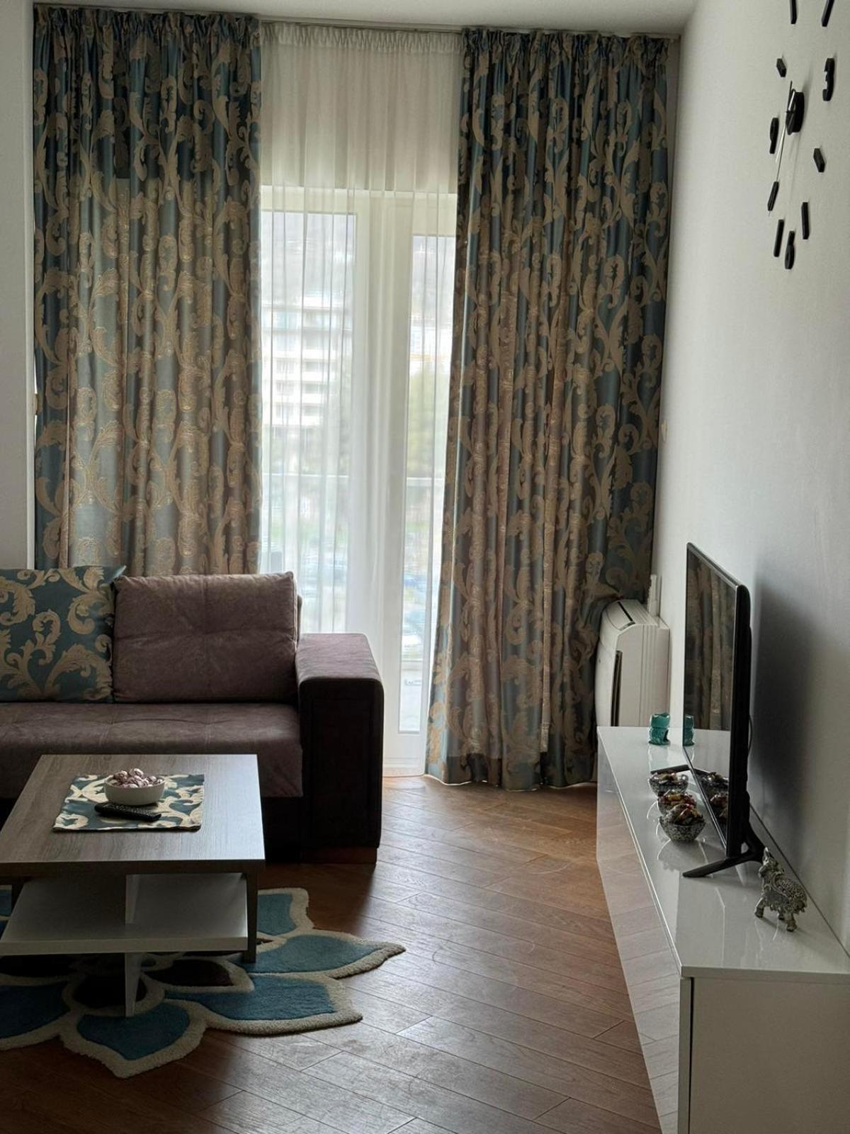 Apartman Anna Tre Canne Budva Exteriör bild