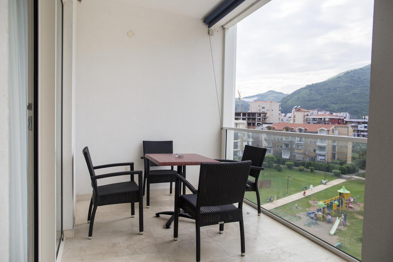 Apartman Anna Tre Canne Budva Exteriör bild