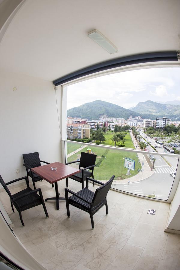 Apartman Anna Tre Canne Budva Exteriör bild