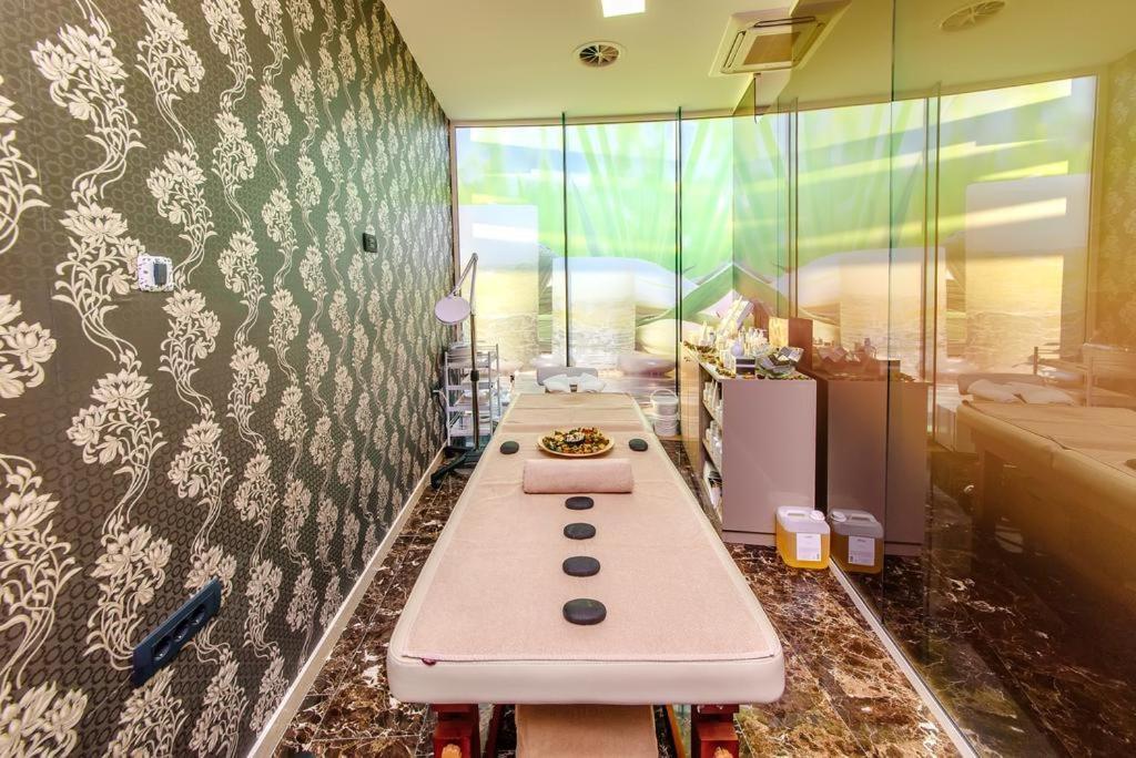 Apartman Anna Tre Canne Budva Exteriör bild